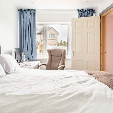 Double Room Oasis Stepps Luaran gambar